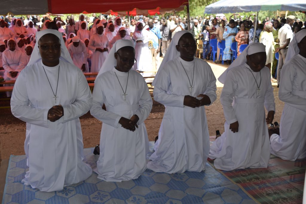 COTE DROIT GRAND APPAREIL DSC (333)